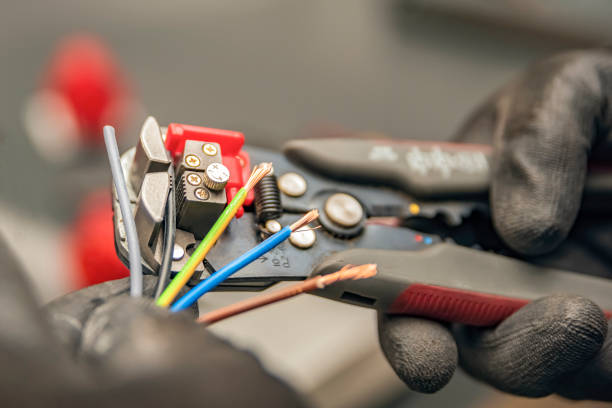 Best Industrial Electrical Services  in Lincolnwood, IL